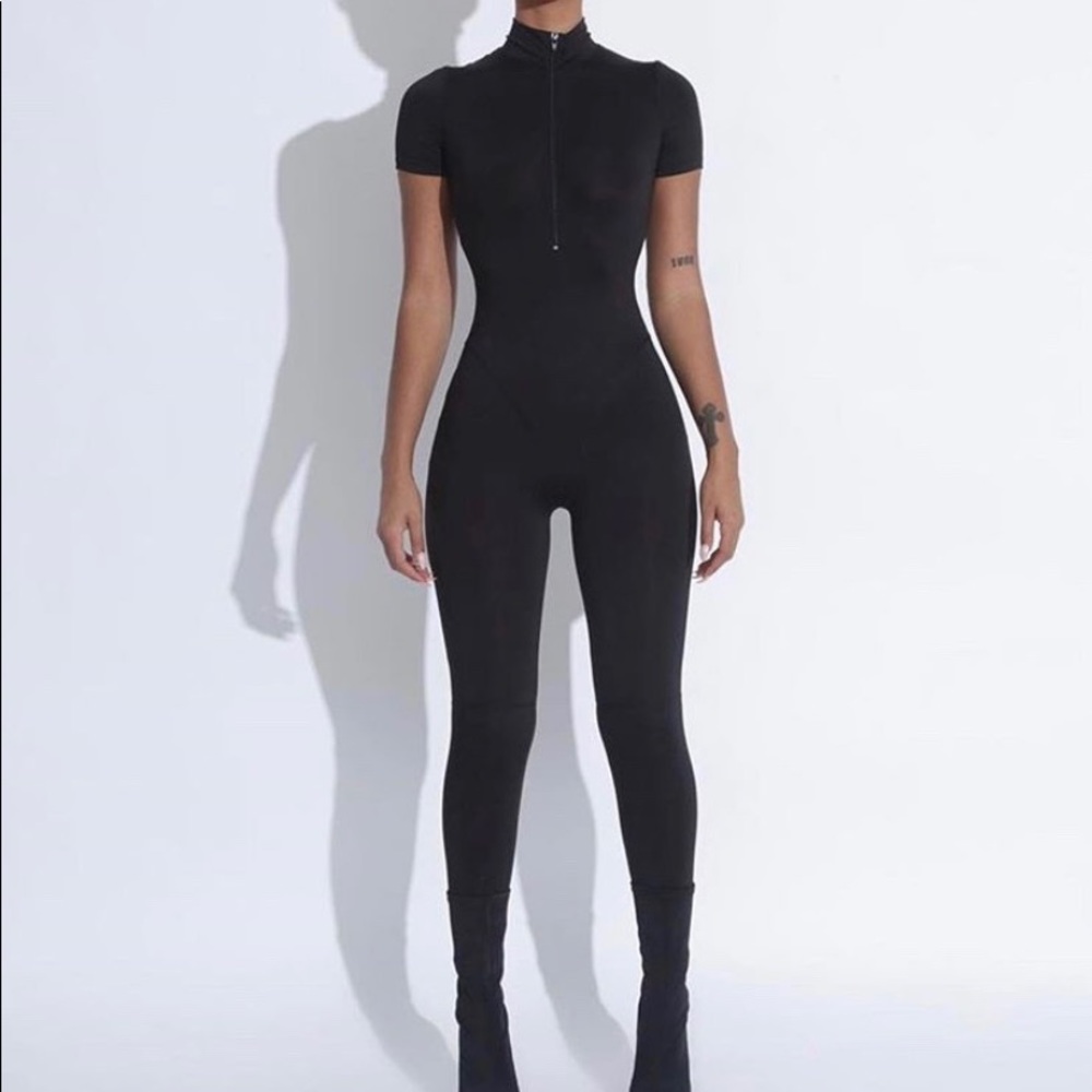 Matte Brand short sleeve jumpsuit SZ S